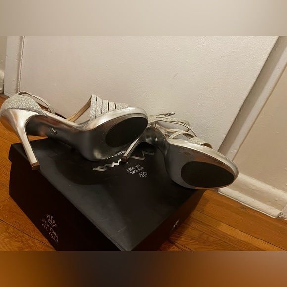 Nina Women's Friday-GM Dress Sandal Heel Silver Sparkle - Picture 6 of 6